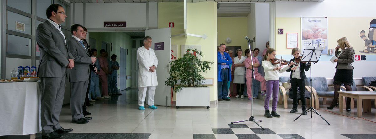 porodnisnica_20_let_poroda_v_vodi_-_valter_leban-2057