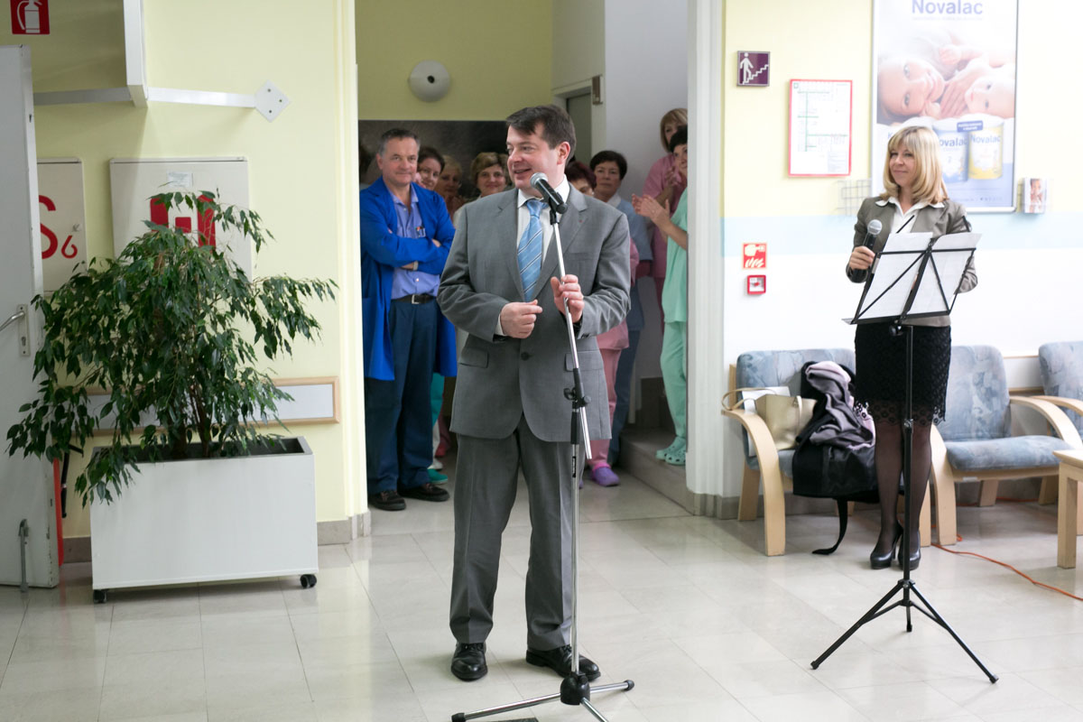 porodnisnica_20_let_poroda_v_vodi_-_valter_leban-2070