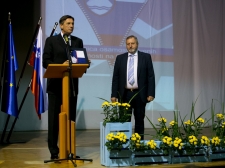 25-LET-OSAMOSV-ILB033