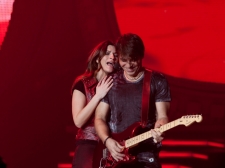 laura_pausini_vl-5804