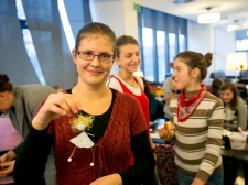 na_roke_za_otroke_-_valter_leban-1072