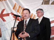 ona-on-2009-046