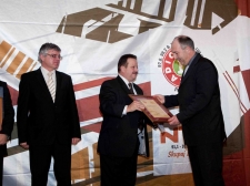 ona-on-2009-048