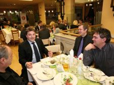 ona-on-2009-105