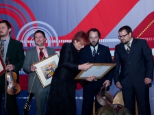 ona-on-2010-037