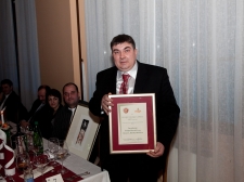 ona-on-2010-079