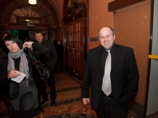 ona_ali_on__2011_v_l-1729