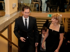 ona_ali_on__2011_v_l-1899