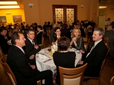 ona_ali_on__2011_v_l-1927