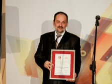 ona_ali_on__2011_v_l-2119