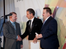 ona_ali_on__2011_v_l-2187