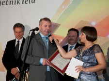 ona_ali_on__2011_v_l-2241