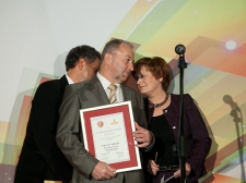 ona_ali_on__2011_v_l-2279