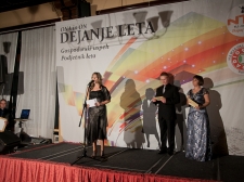 ona_ali_on__2011_v_l-2368