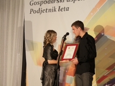 ona_ali_on__2011_v_l-2391