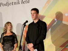 ona_ali_on__2011_v_l-2401