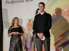 ona_ali_on__2011_v_l-2425