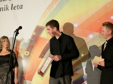 ona_ali_on__2011_v_l-2490