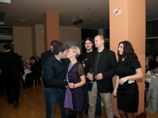 ona_ali_on__2011_v_l-2687