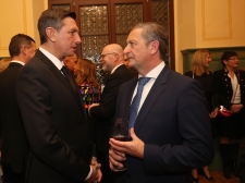 ONA-ali-ON-DEJANJE-LETA-2019-11-FOTO-LJUBO-VUKELIČ