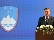 ONA-ali-ON-DEJANJE-LETA-2019-20-FOTO-LJUBO-VUKELIČ