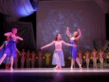 01 Ernestina, Ela, Gaja in Cekinčki Po