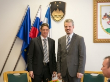 pivka_podpis_pogodbe-_valter_leban-3597