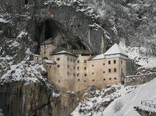 predjamski_grad_zima__-_valter_leban-0996