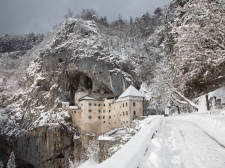 predjamski_grad_zima__-_valter_leban-1048