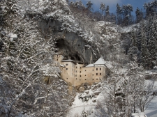 predjamski_grad_zima__-_valter_leban-1180