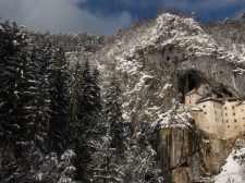 predjamski_grad_zima__-_valter_leban-1251