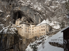 predjamski_grad_zima__-_valter_leban-1284