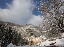 predjamski_grad_zima__-_valter_leban-1293