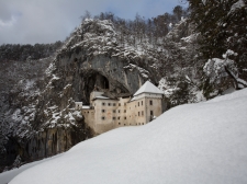 predjamski_grad_zima__-_valter_leban-1311