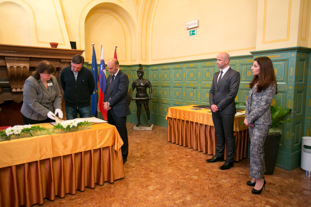 borut_pahor_-_valter_leban-2818