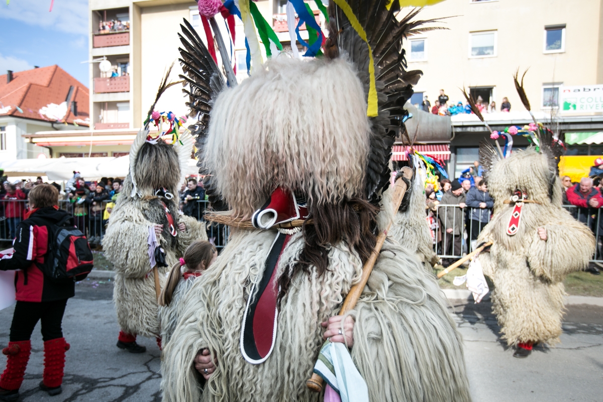 pust-2015-100