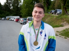 TINA-ZIGA- SVET-PRV-KEGL-023