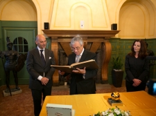 jama_-_zlato_jabolko__-_valter_leban-8212