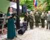voditeljica in zbor voditeljica in zbor